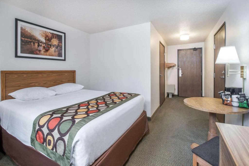 Super 8 Rapid City/lacrosse St