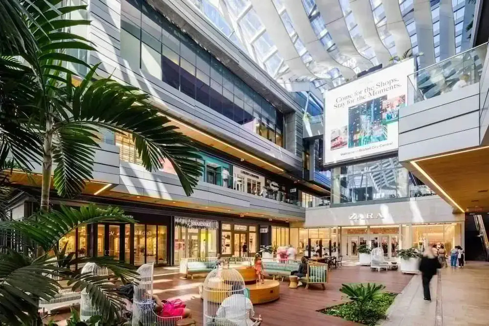 Fresh Modern With Pool Oasis