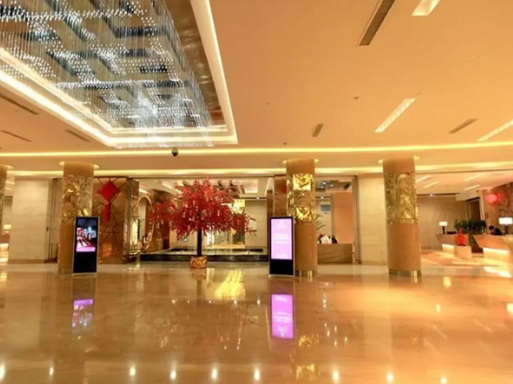 Northeast Hotel
