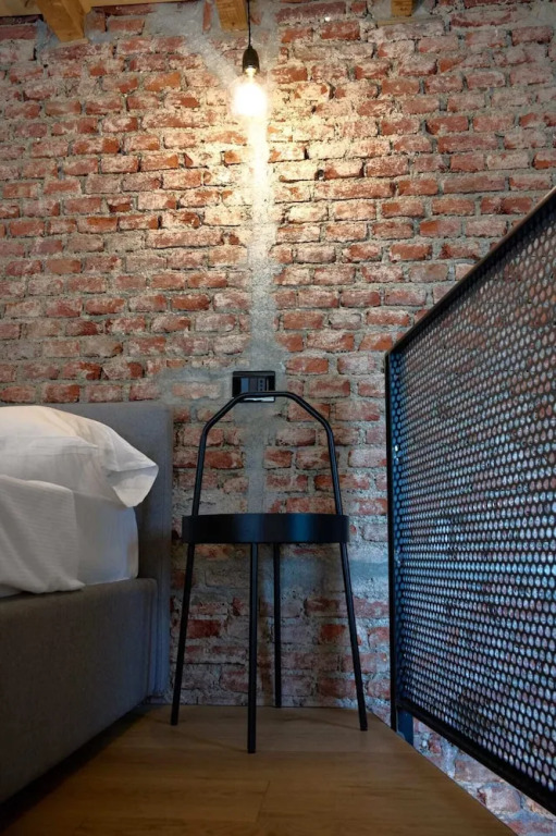 Lancetti Stylish Loft
