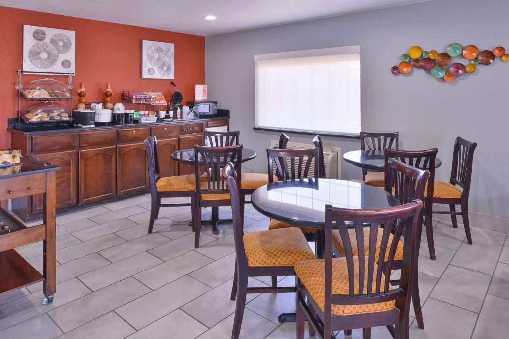 Americas Best Value Inn - Batesville