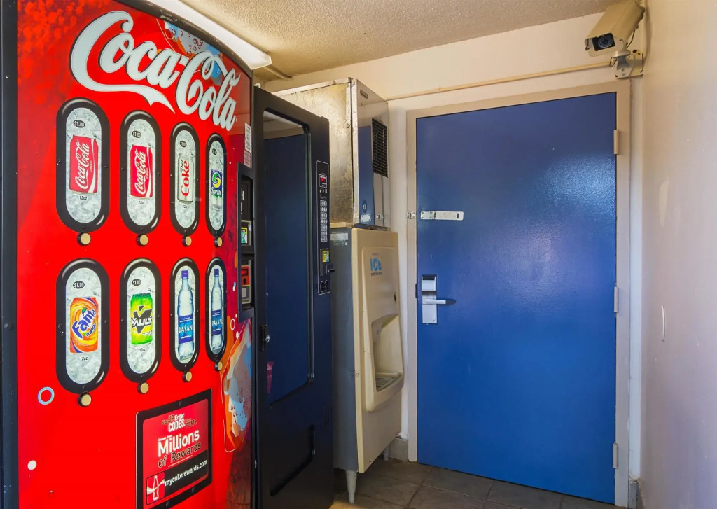 Motel 6-Newnan, GA
