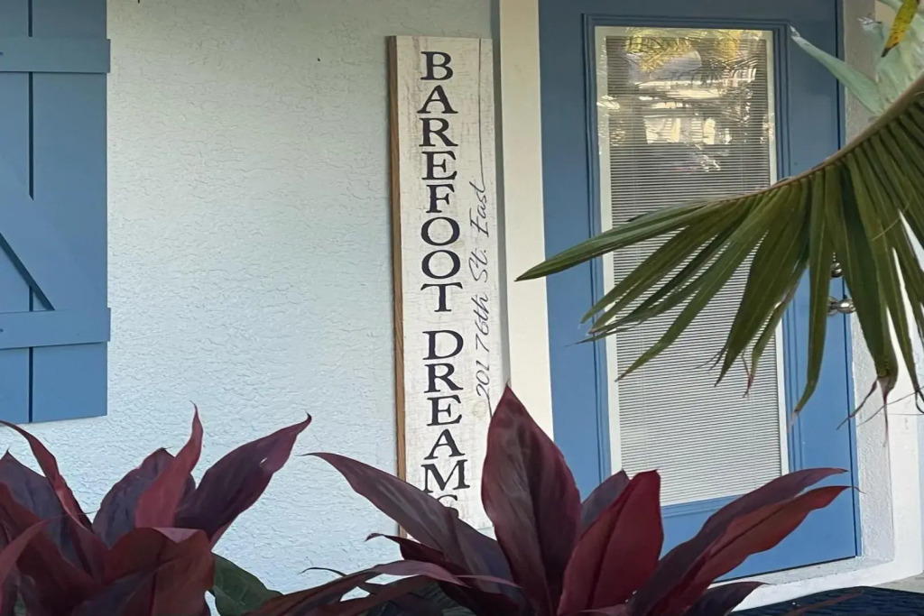 Barefoot Dreams - 201 - 76th E