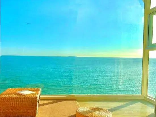 Here Nashan Nahai Surfing Seaview Homestay (Sanya Wuzhizhou Island Houhai Bay Branch)