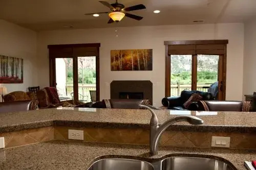 Crimson Cliffs Unit 5