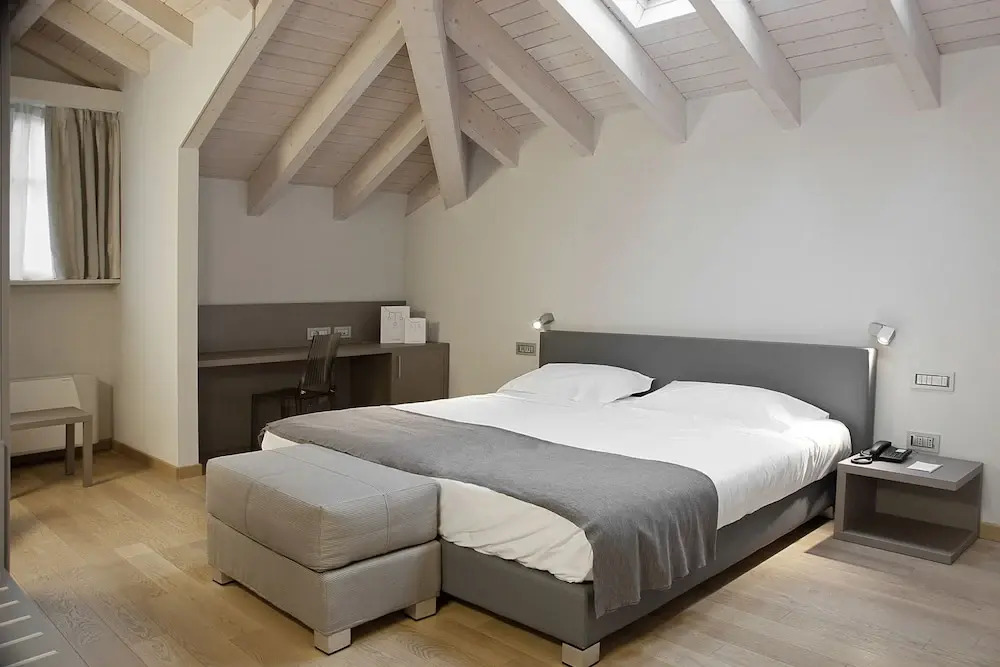 Hotel Di Varese