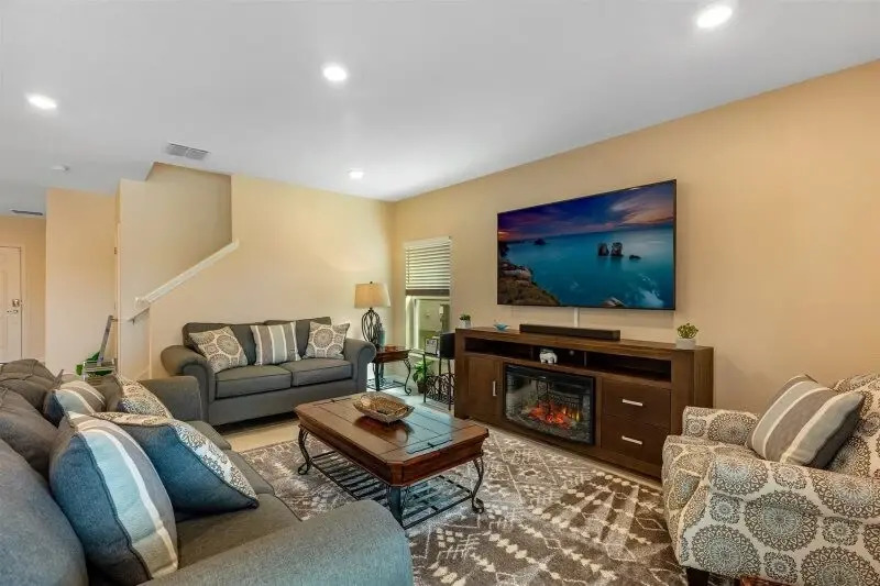 Refreshing Tuscan Ridge Home 5 Bedroom Home by Redawning