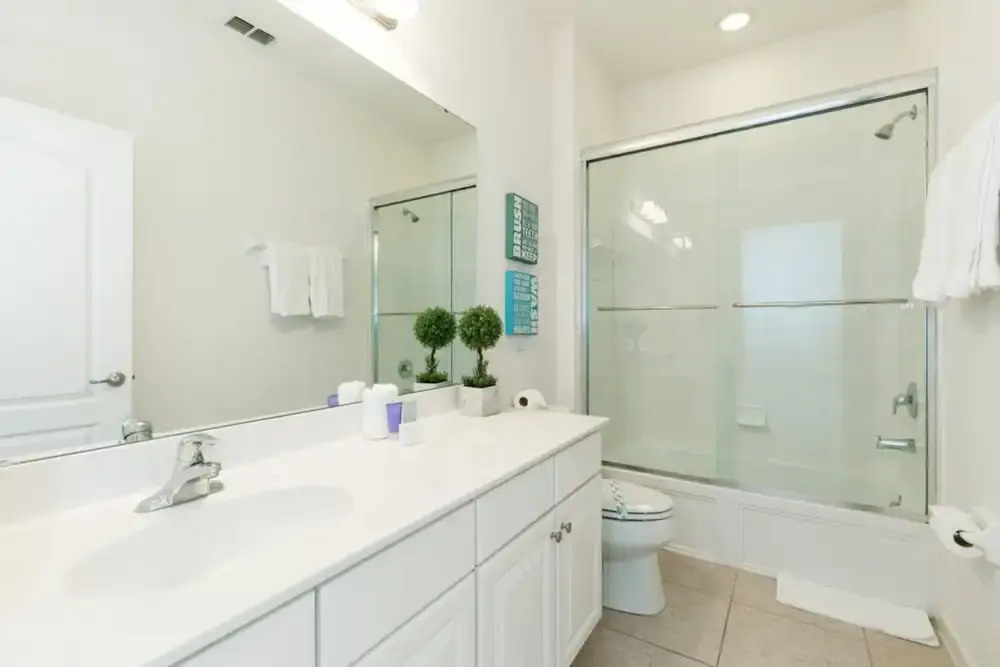 Solterra - 4148 Oaktree Drive