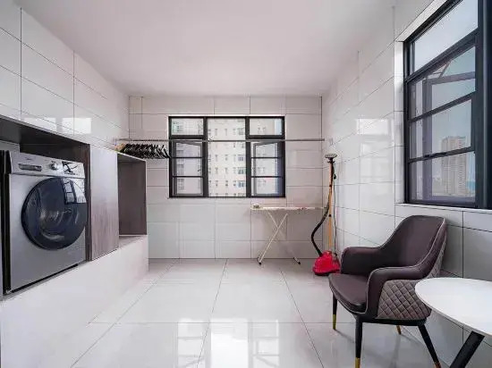 Campanile Hotel (Zhaotong Youth Road Financial Center Store)