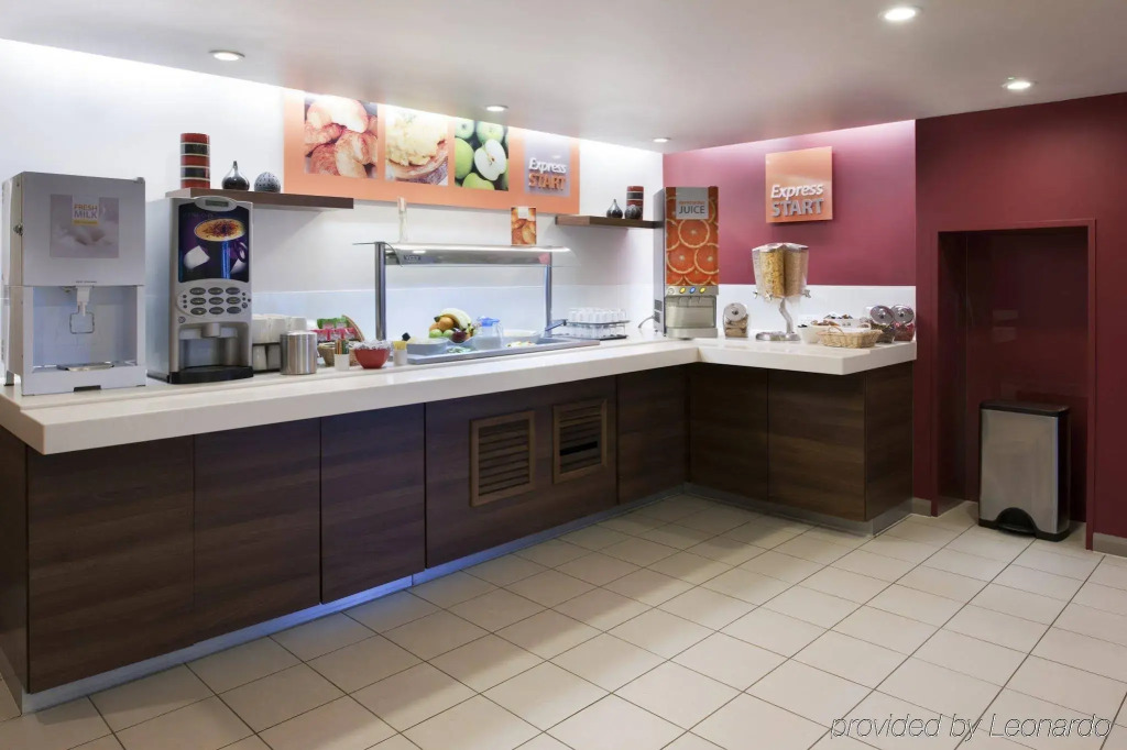 Holiday Inn Express Leeds City Centre by IHG