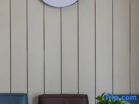 Feiyue Hotel (Shanghai University Jiading North Subway Station)