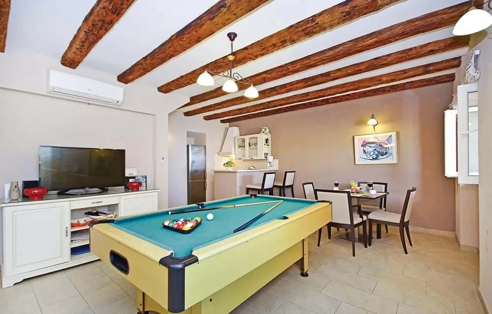 Awesome Home In Trsteno With Sauna