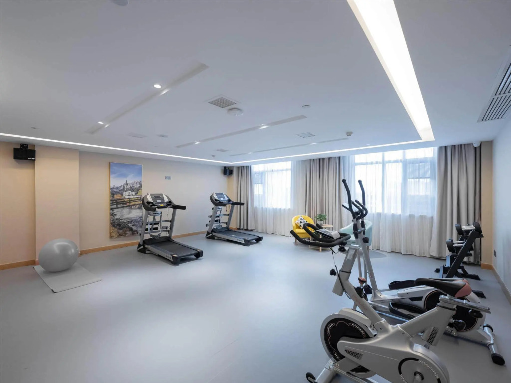 Vienna International Hotel (Wuhan Miaoshan Institute of Technology)