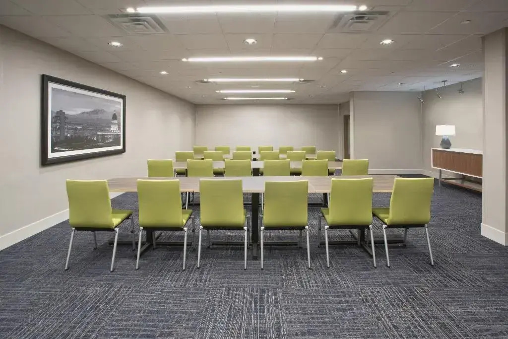 Holiday Inn Express & Suites - Edmonton SW - Windermere by IHG