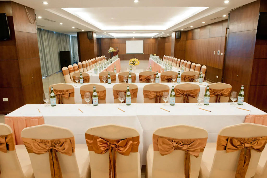 Muong Thanh Grand Xa La Hotel