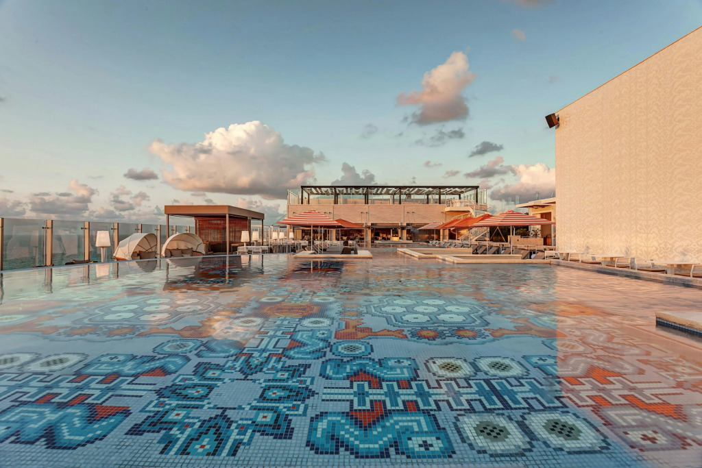 Royalton CHIC Cancun, An Autograph Collection All-Inclusive Resort