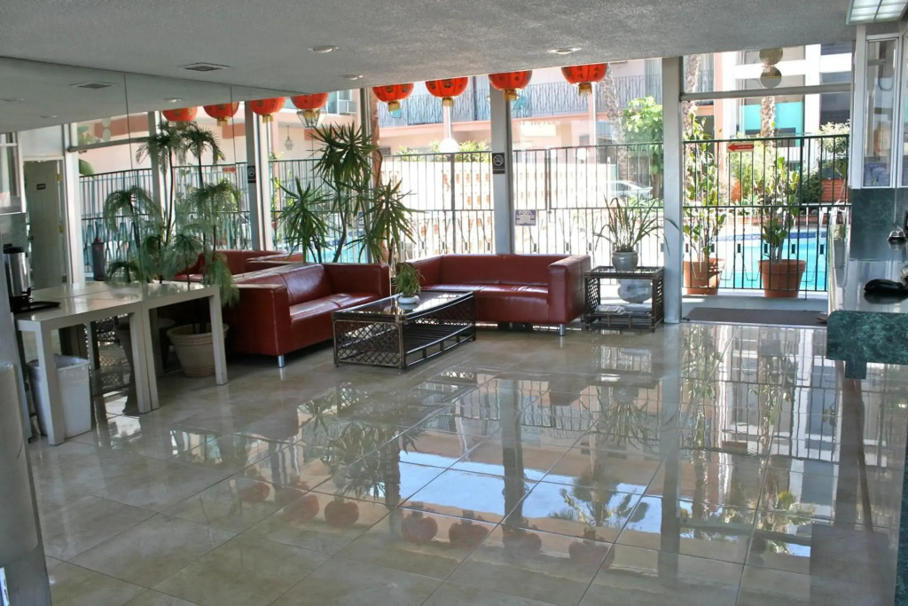 Royal Century Hotel at LAX