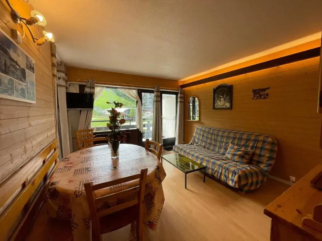 Appartement Les Menuires, 3 pièces, 8 personnes - FR-1-452-292