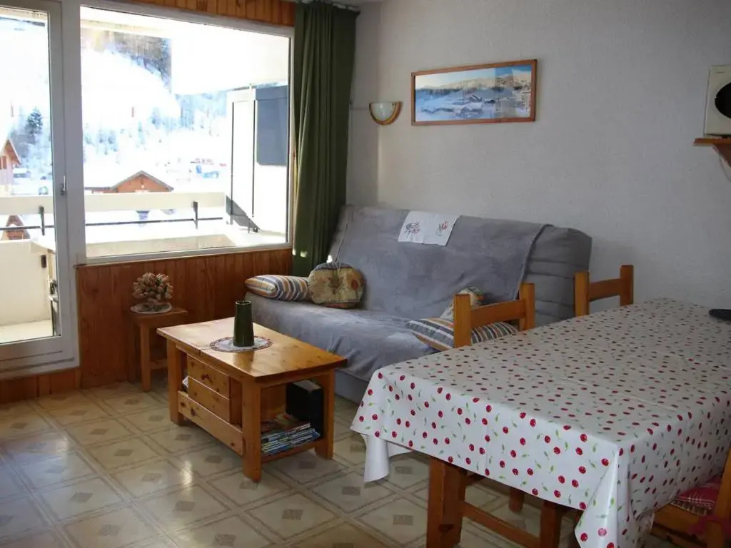 Appartement Puy-Saint-Vincent, 2 pièces, 6 personnes - FR-1-330G-53