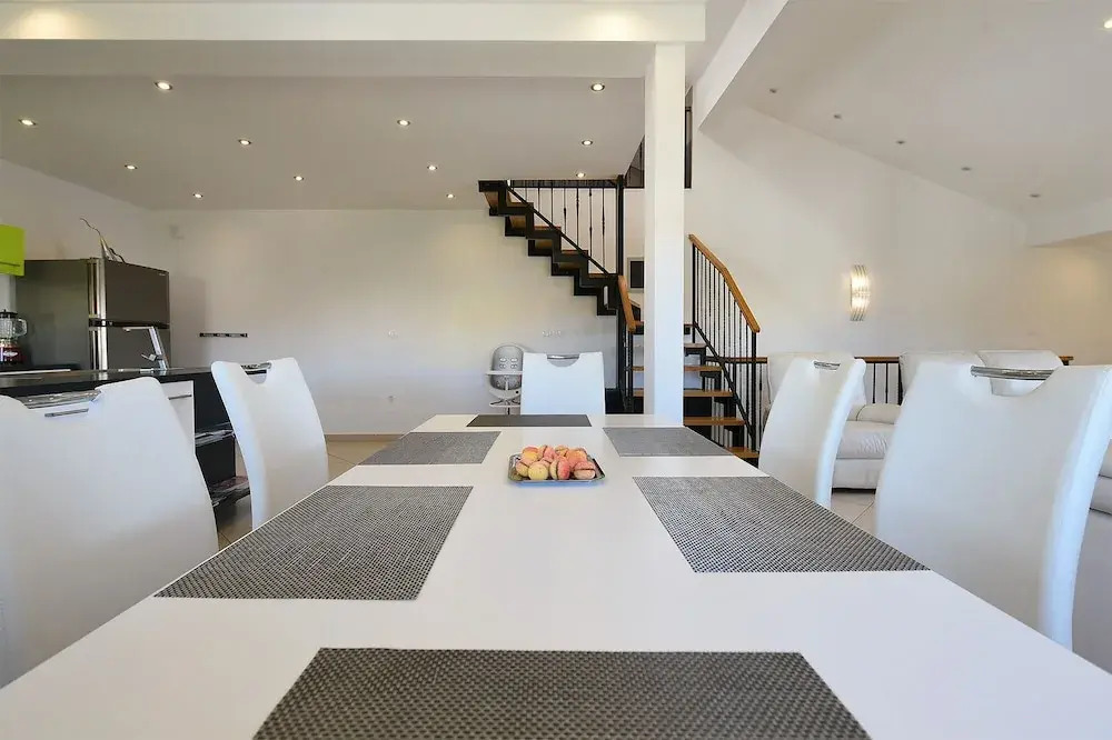 Apartment 1955