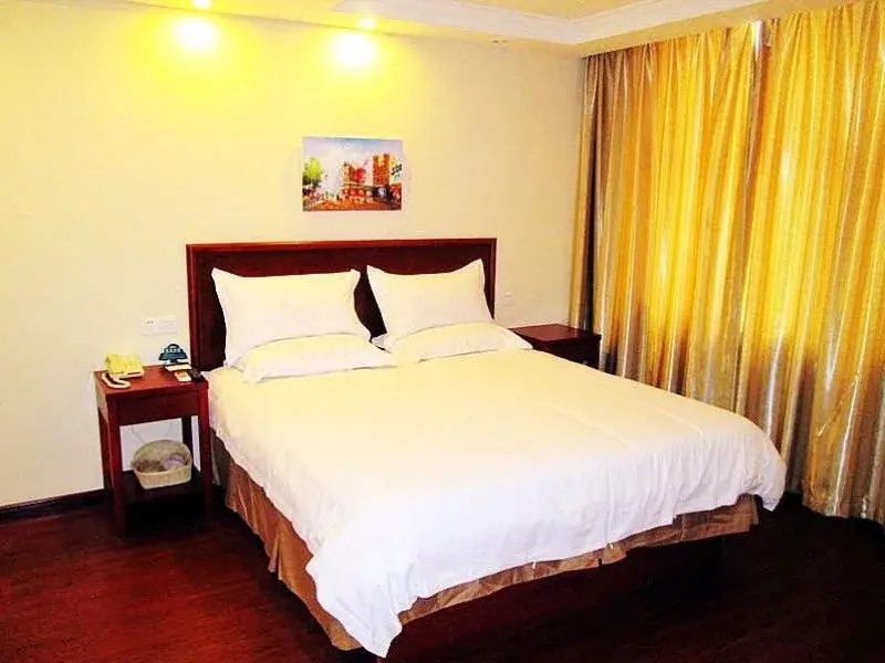 GreenTree Inn Cangzhou Huanghua Trade City Express Hotel