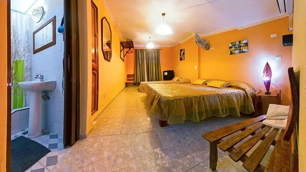 Hostal Groning
