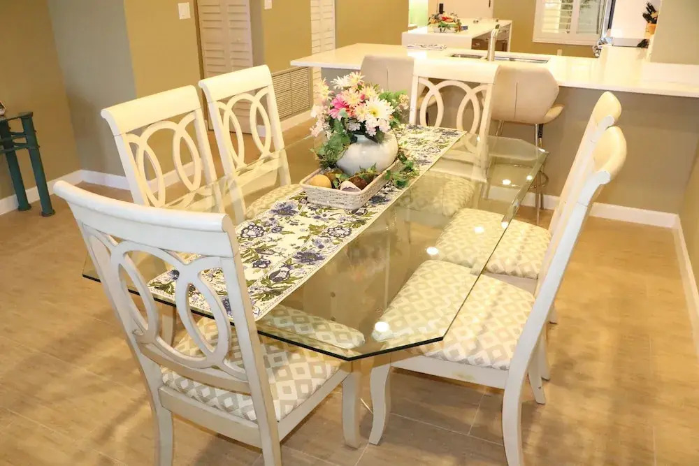 Gulf And Bay Club- F105 Beautiful Unit And Great Location! 2 Bedroom Condo