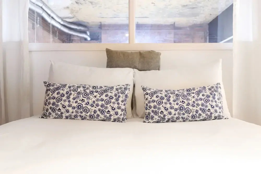 Quirky 1 Bedroom Warehouse Flat With Balcony