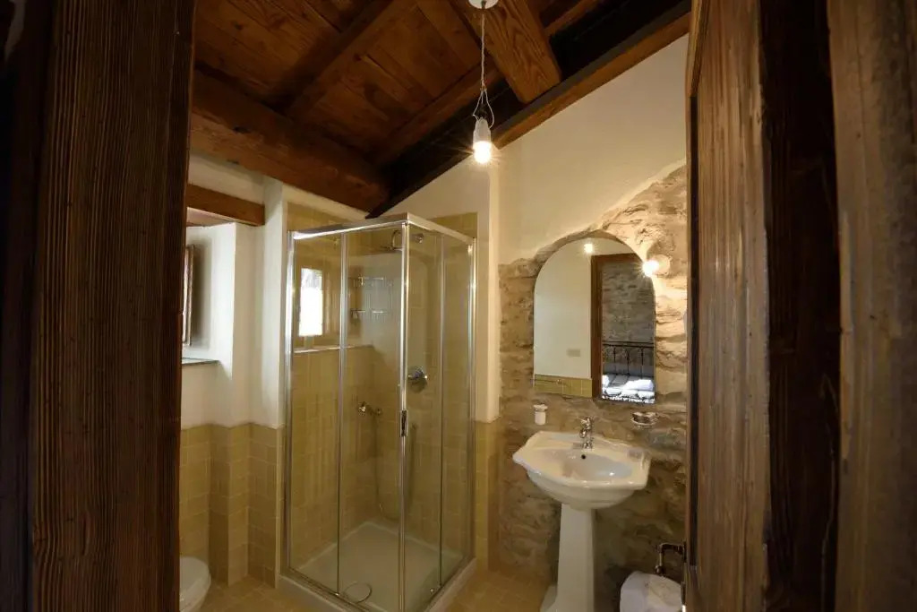 Borgotufi Albergo Diffuso