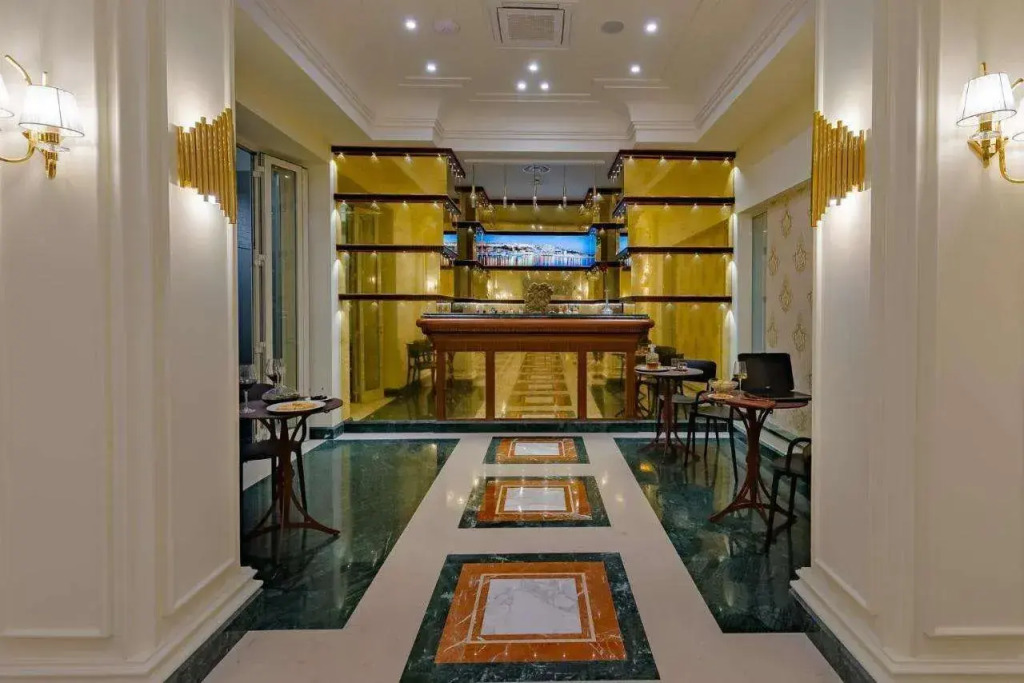 La Paloma Blanca Hotel