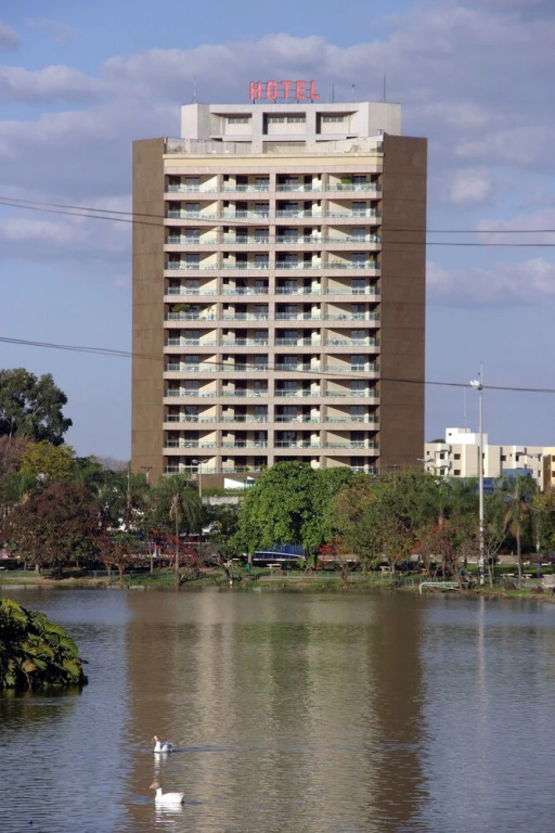 Lagoa Serena Flat Hotel
