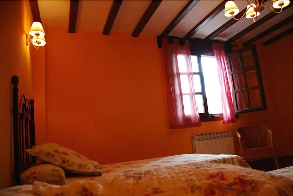 Rural House "casa Fresneda",rustic Lodging With Calm and Charm