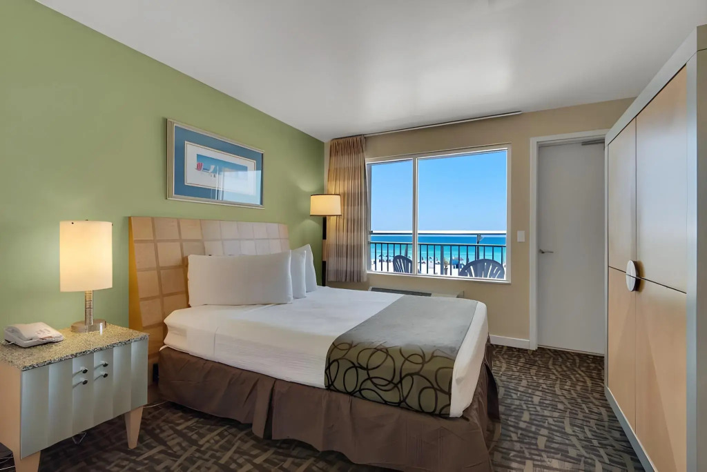 Palm & Tide Beachfront Hotel