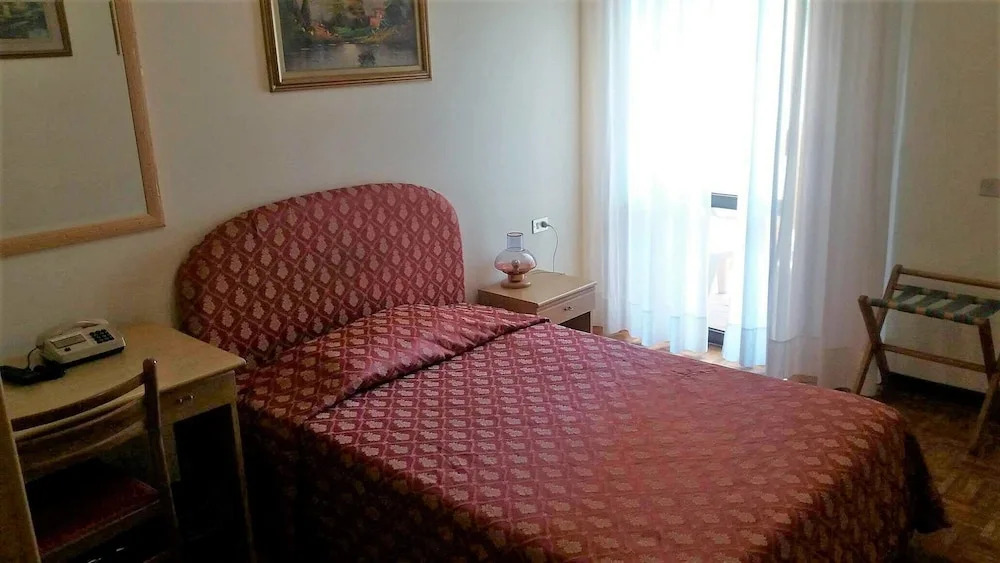 Hotel St. Louis