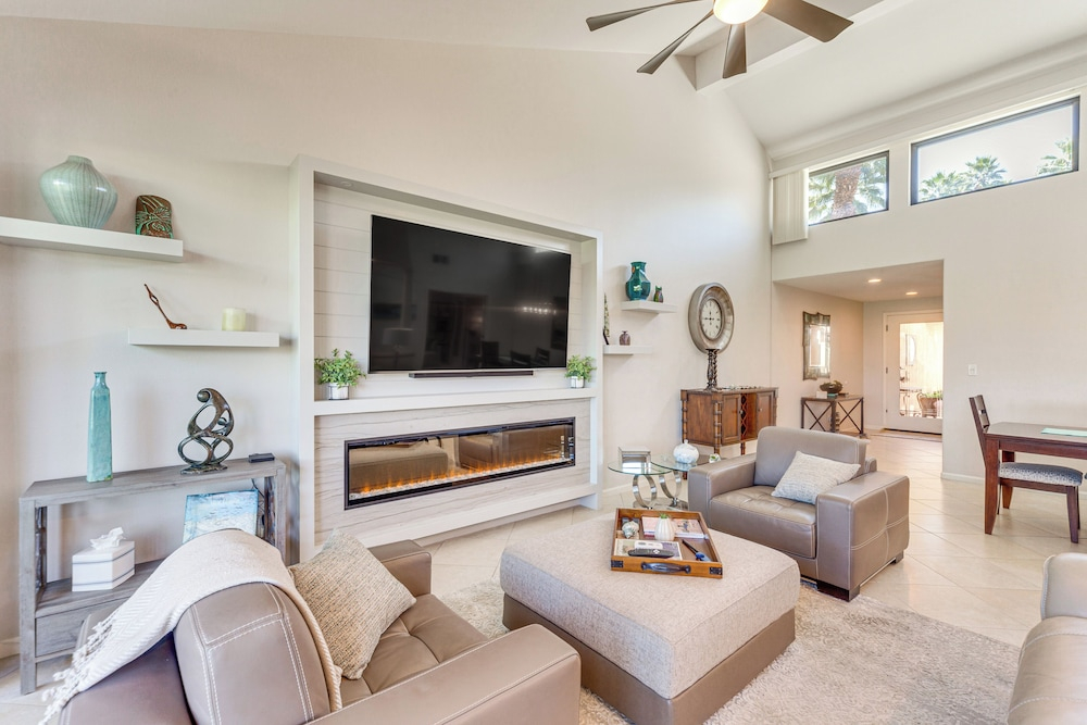 11 Mi to Coachella: Palm Desert Gem w/ Pool Access