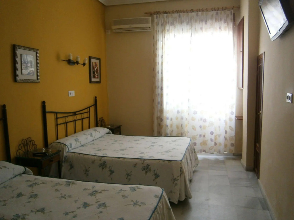 Hostal Almanzor