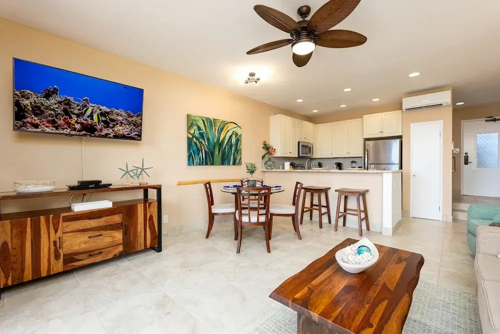 Napili Point B33 1 Bedroom Oceanfront Condo 1 Condo by RedAwning