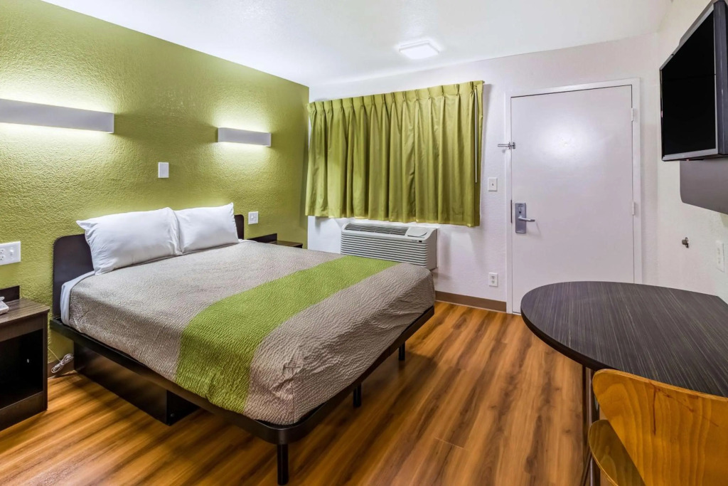 Motel 6-Bellmead, TX - Waco
