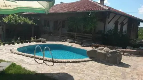Hotel Pri Chakara
