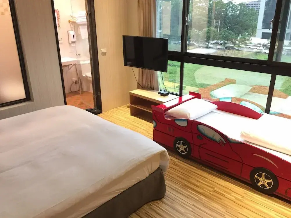 Ruo Shui Hotspring Hotel