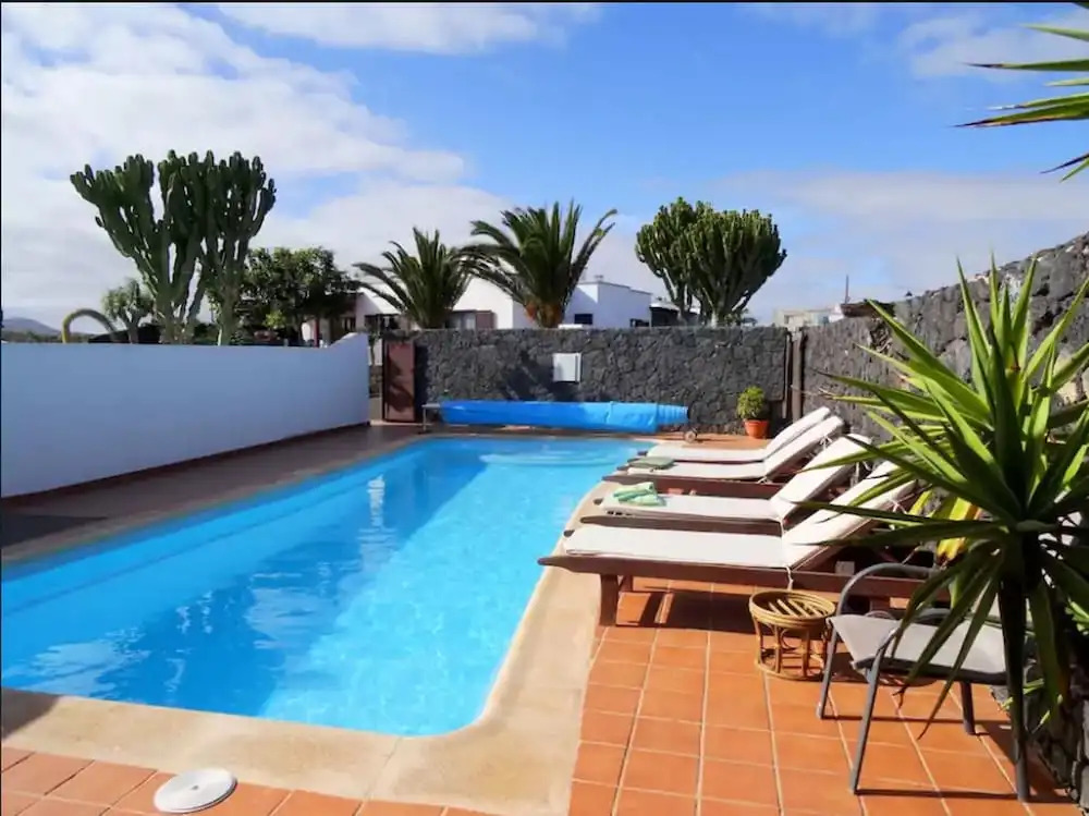House With 2 Bedrooms in Tahiche, With Wonderful Mountain View, Privat
