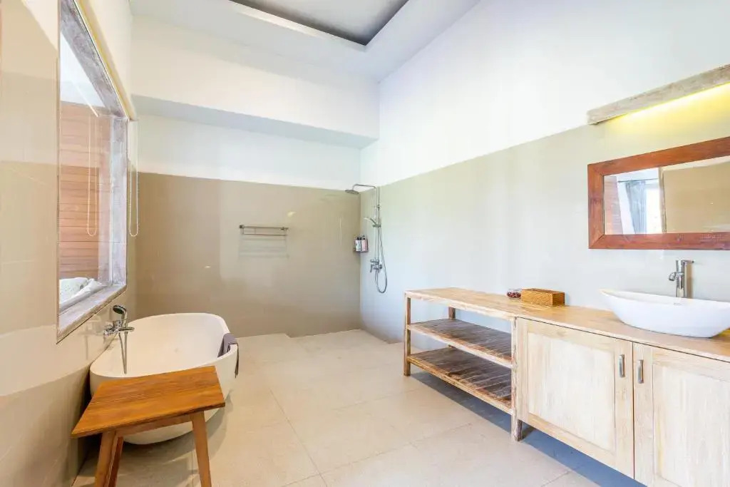 New Private Pool Villa - Villa Kita Ubud