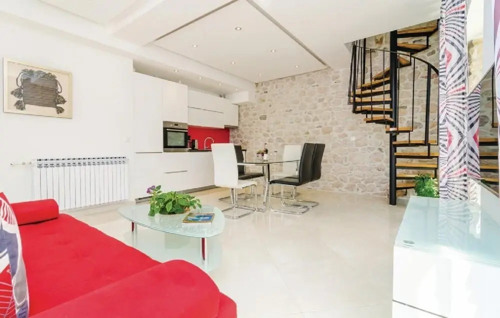 Villa Ucovic - Five-bedroom Villa With Terrace and Swimming Pool ID Direct Booker 4758