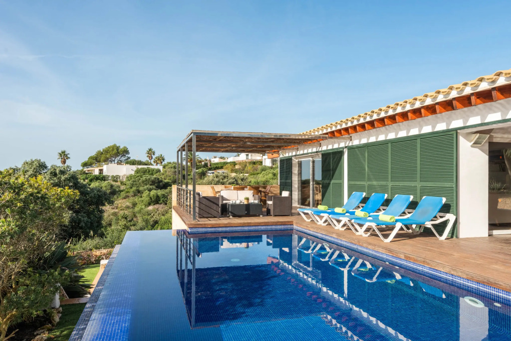 Villa Iris Torret by Escape Home