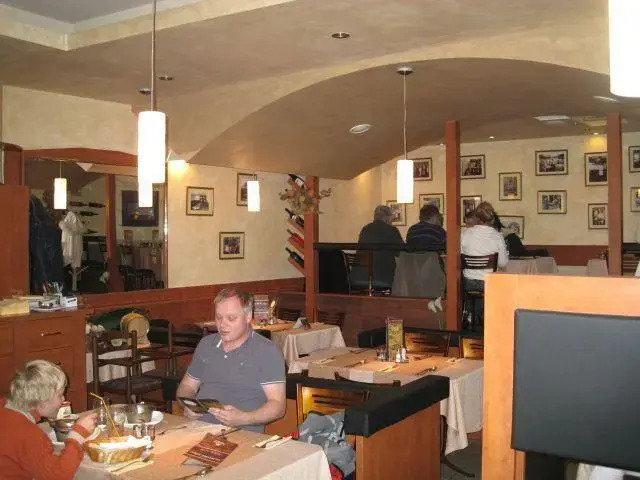 Szilfa Étterem Mariann Apartman