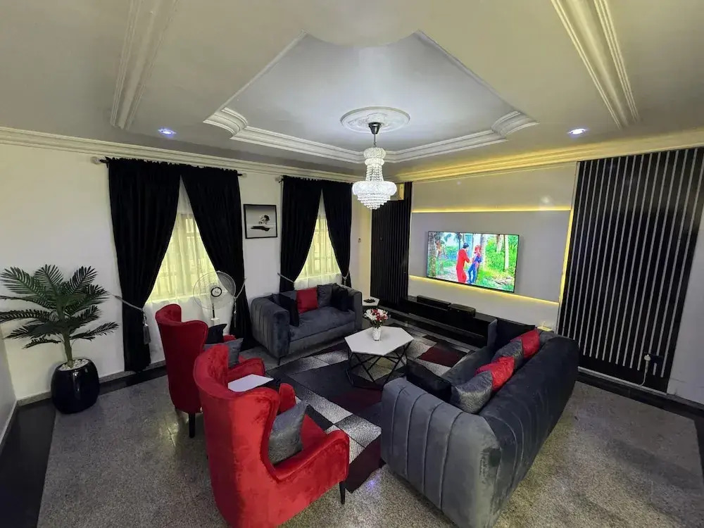 Luxe Lagos Retreat With 3 Bedrooms