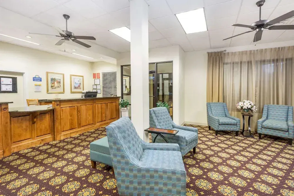 Super 8 Valdosta Mall