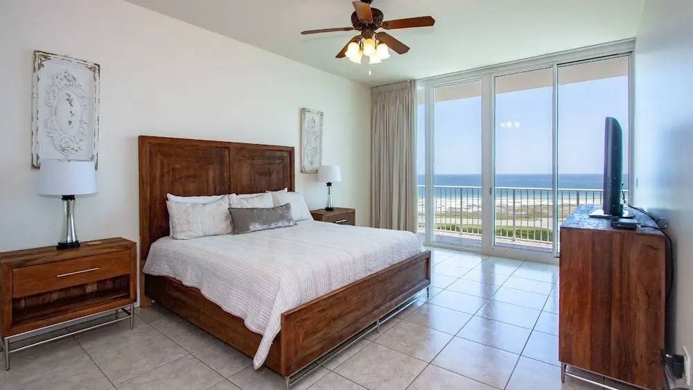 Three Bedroom With Media Room - Unit Crdph15