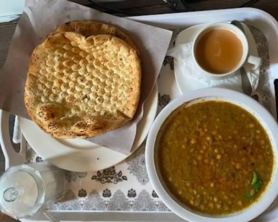 Cuzzy Inn Hotel Lahore