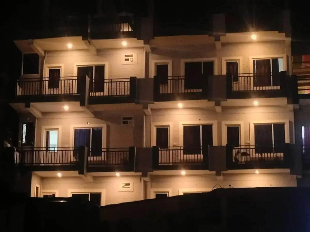 Hotel Indra Palace At Tapovan